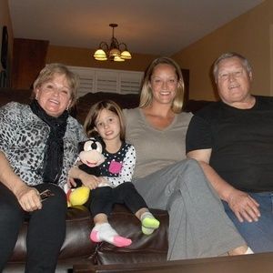 Meet your Posher, Sandy